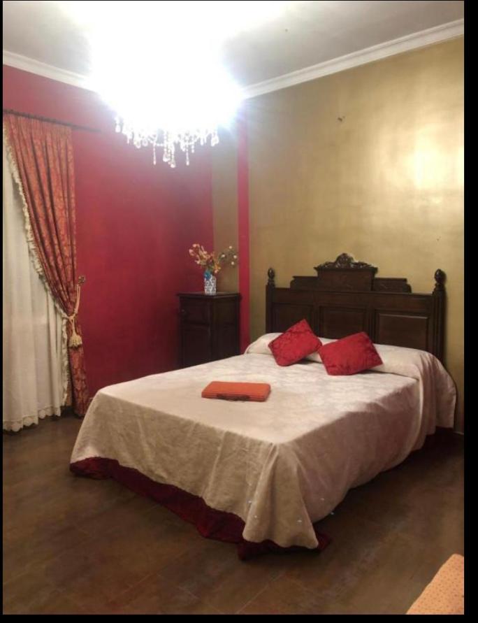 Apartamento En Pleno Centro De Marchena 3 Dormitorios 3 Banos Privados Zewnętrze zdjęcie