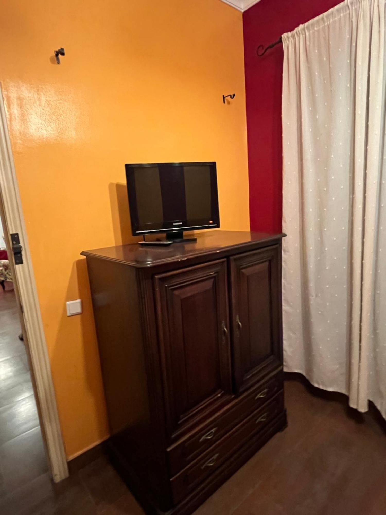 Apartamento En Pleno Centro De Marchena 3 Dormitorios 3 Banos Privados Zewnętrze zdjęcie