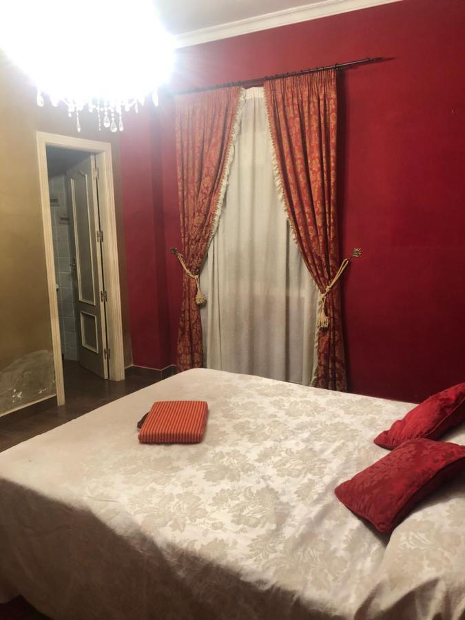 Apartamento En Pleno Centro De Marchena 3 Dormitorios 3 Banos Privados Zewnętrze zdjęcie